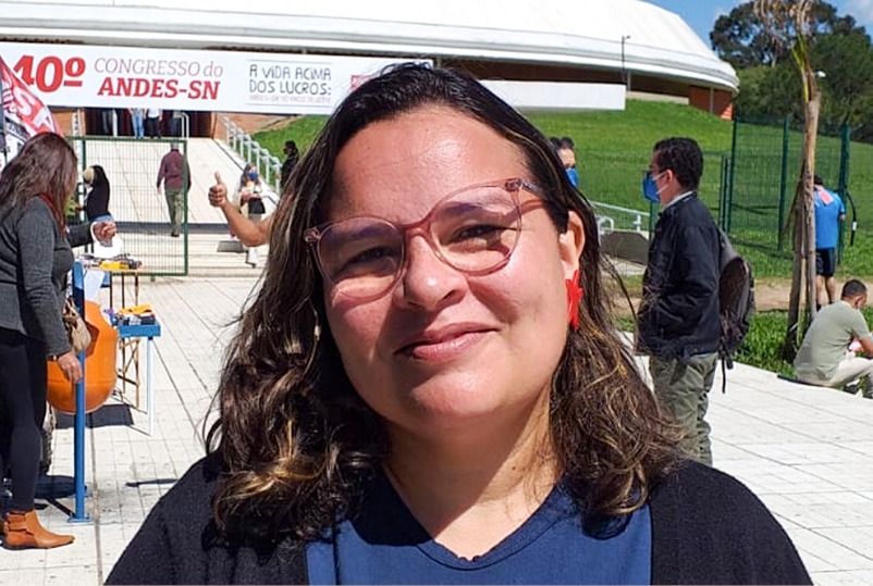 ERIKA SURUAGY Integrante da coordenação nacional do Renova Andes e Presidente da Associação dos Docentes da Universidade Federal Rural de Pernambuco (Aduferpe) WhatsApp Image 2022 04 05 at 16.09.45 1