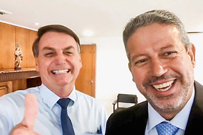 Bolsonaro e Lira - Imagem: reprodução de redes sociais jair bolsonaro arthur lira video.jpg