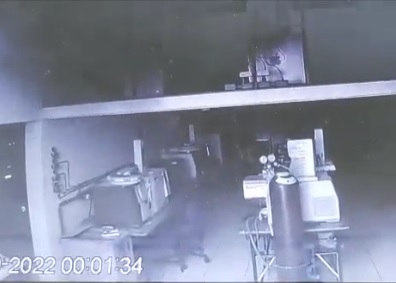 Imagem da câmera de segurança do laboratório labIQ